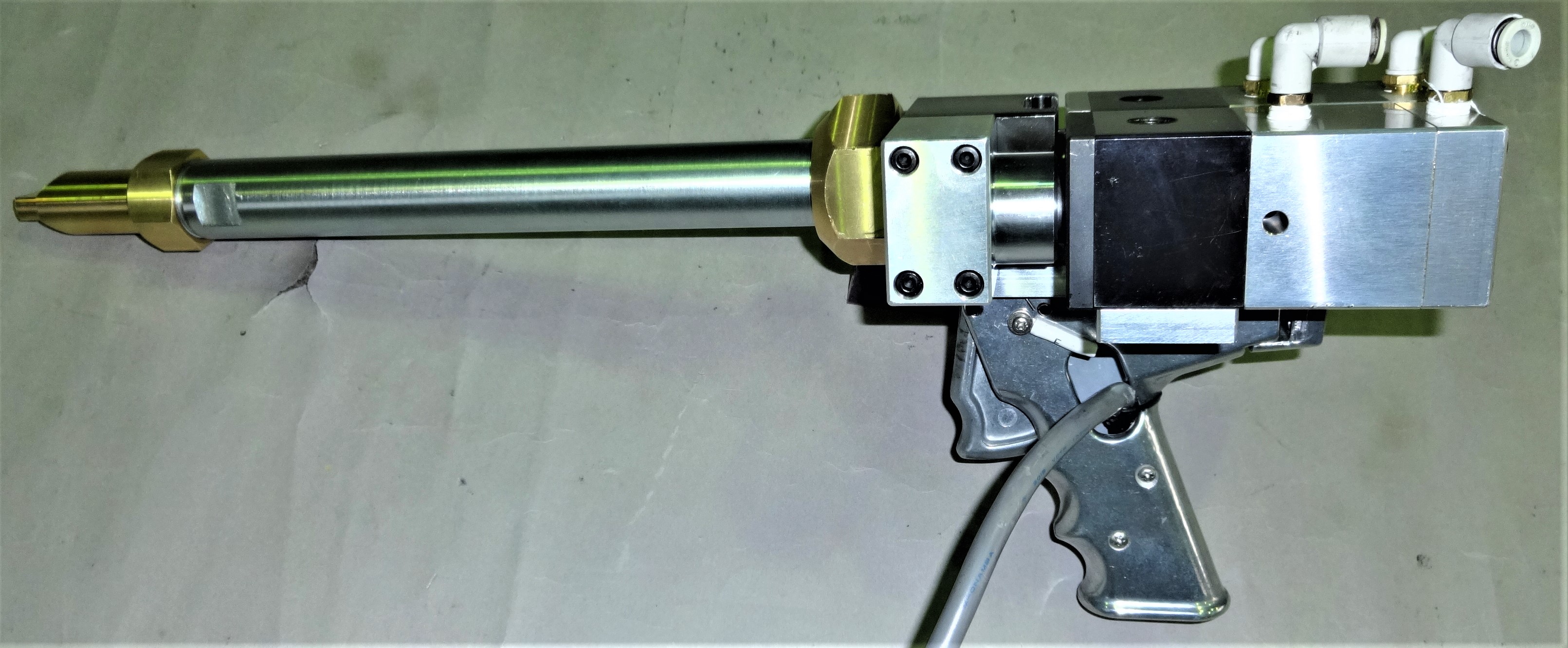 2 component Manual-gun